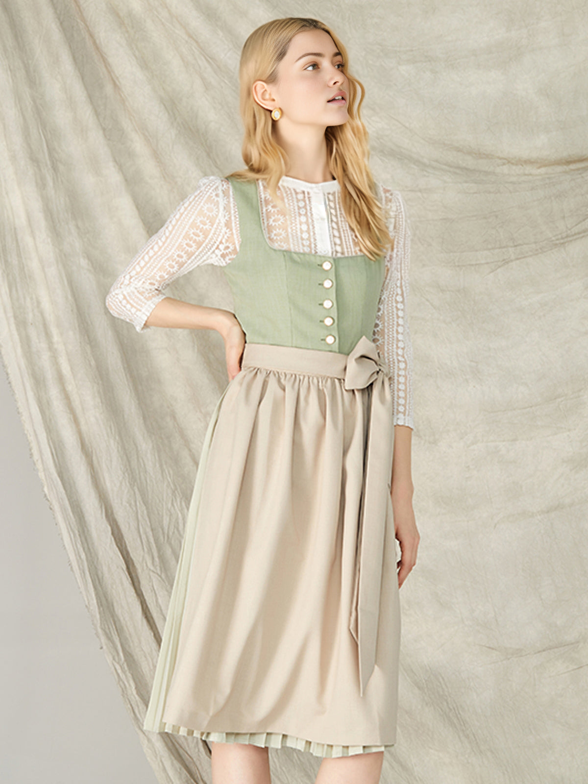 DIRNDL - OIA